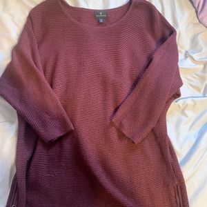 Maroon sweater